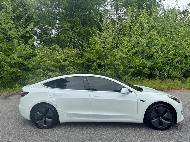 Used 2019 Tesla Model 3 Mid Range RWD image 5