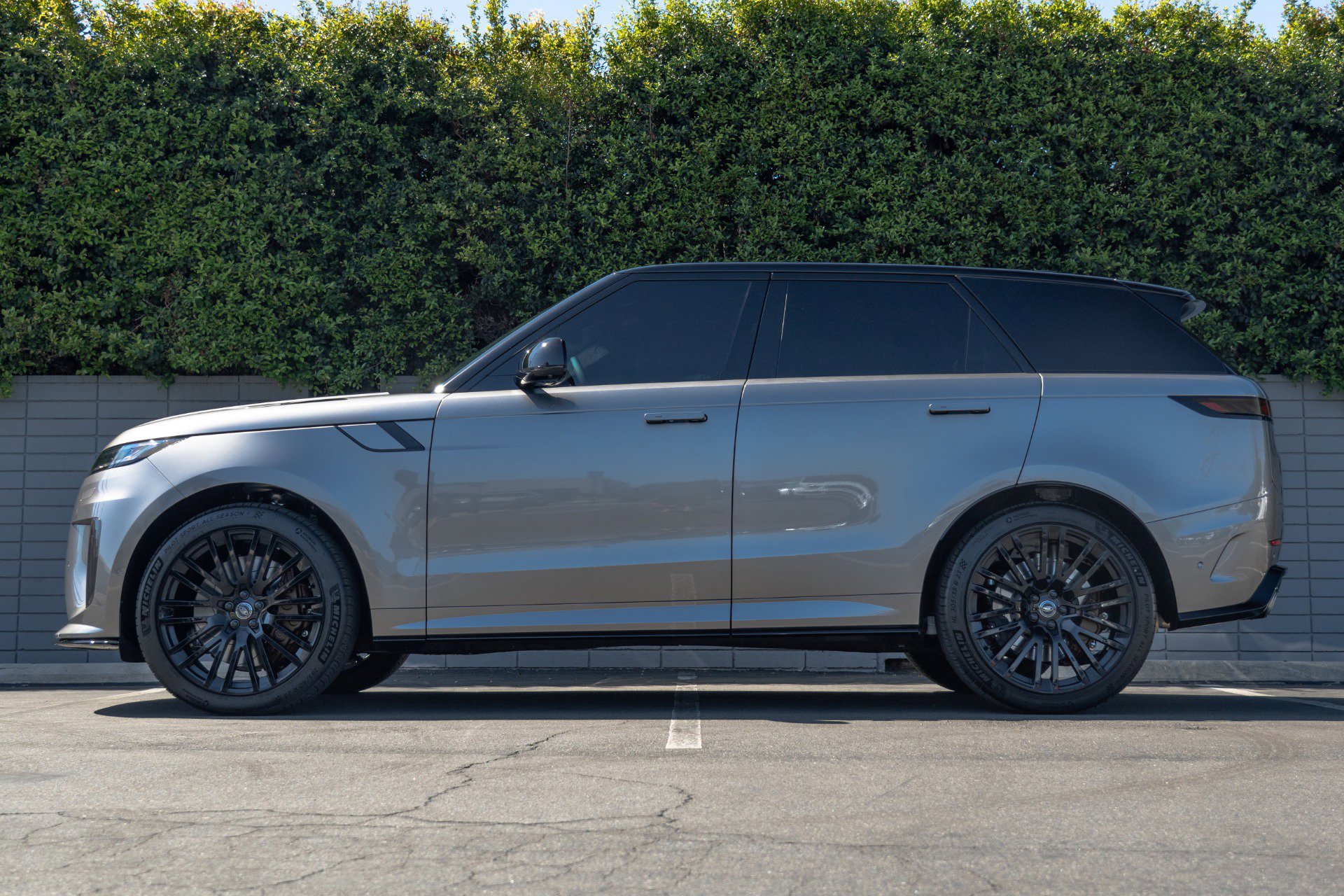 Used 2024 Land Rover Range Rover Sport image 8