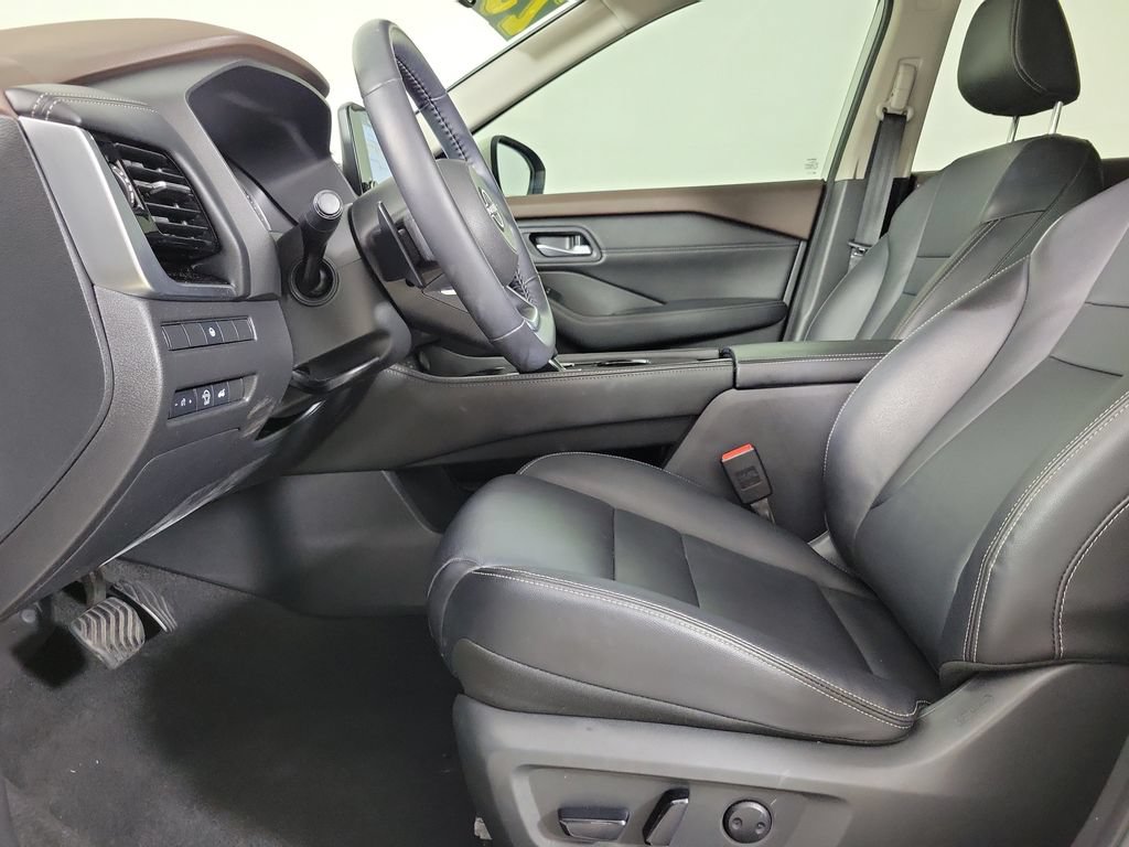 Used 2023 Nissan Rogue SL w/ SL Premium Package FWD image 19