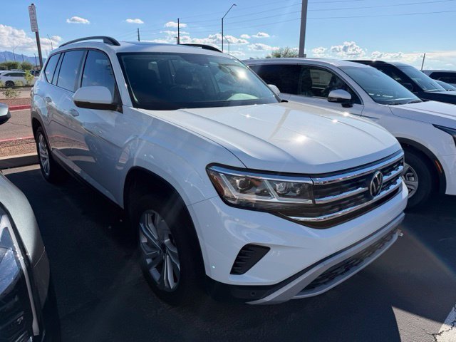 Used 2021 Volkswagen Atlas SE w/ Panoramic Sunroof Package FWD image 2