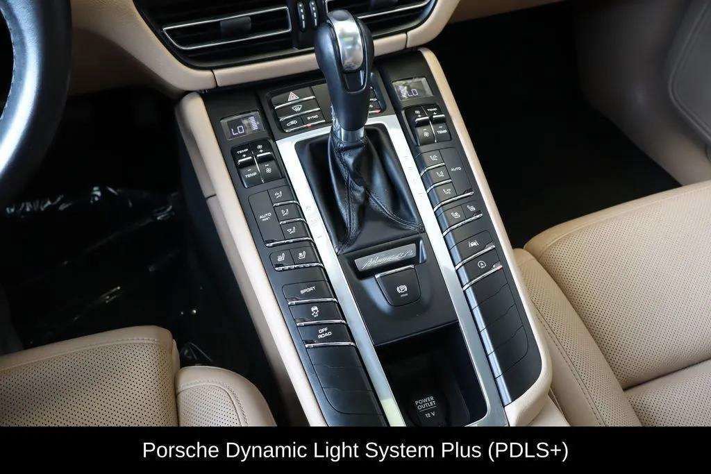 Used 2019 Porsche Macan AWD/4WD image 35