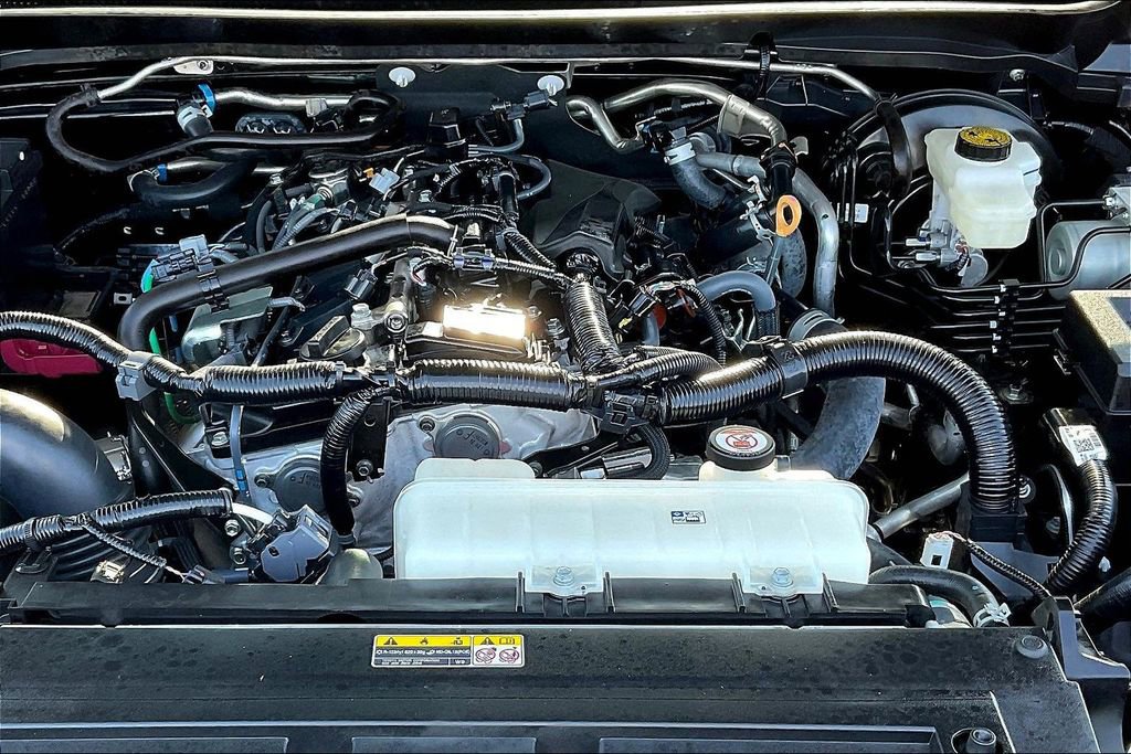 Used 2024 Toyota Tacoma SR image 9