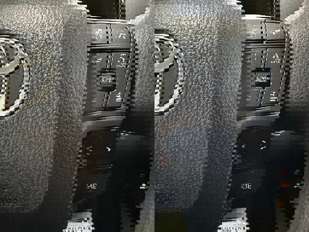 Used 2025 Toyota Camry LE image 20