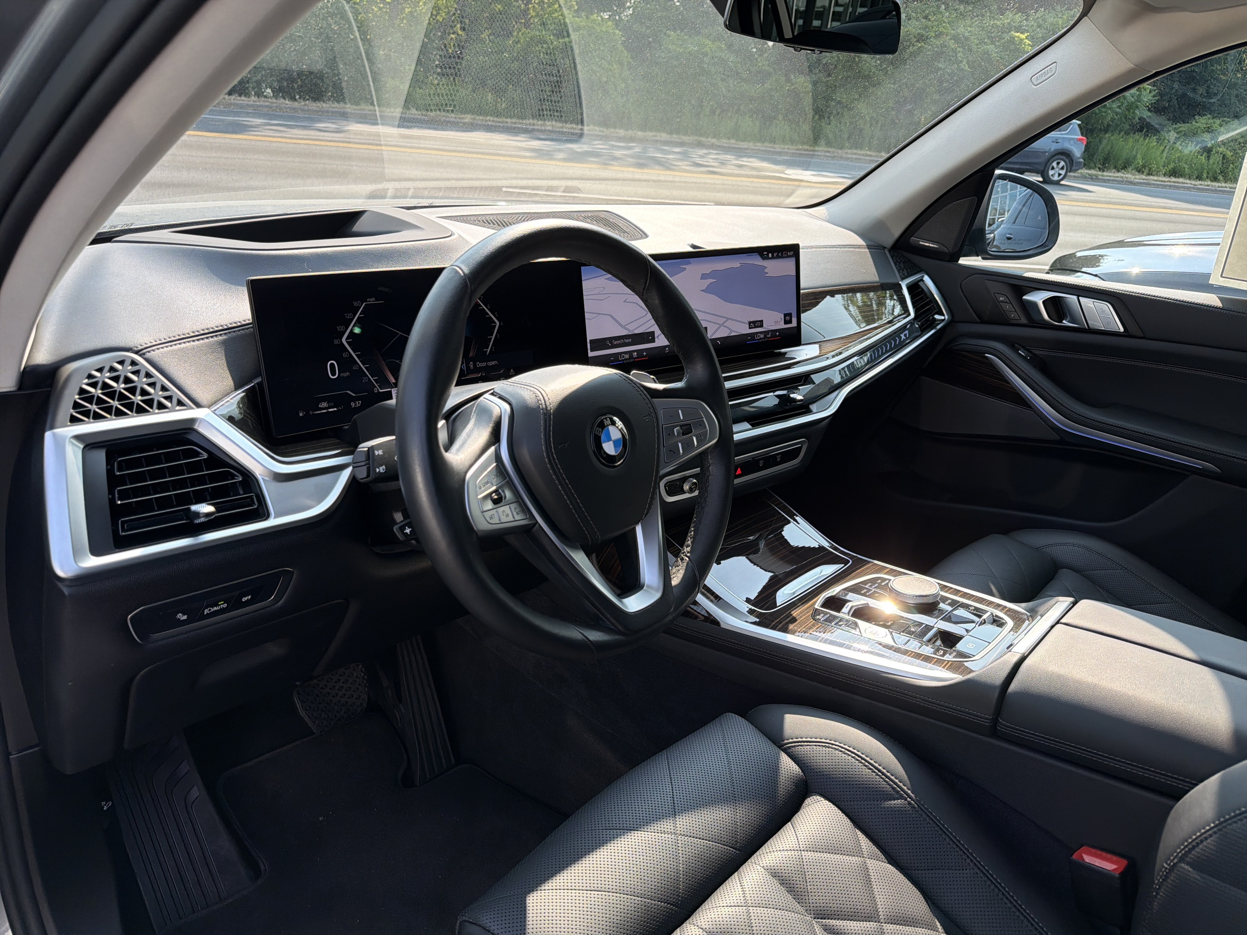 Used 2026 BMW X7 xDrive40i AWD/4WD image 8