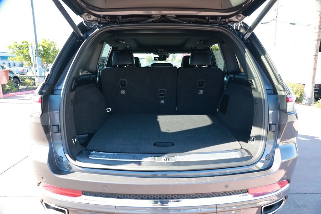 New 2025 Jeep Grand Cherokee Overland w/ Luxury Tech Group IV image 34