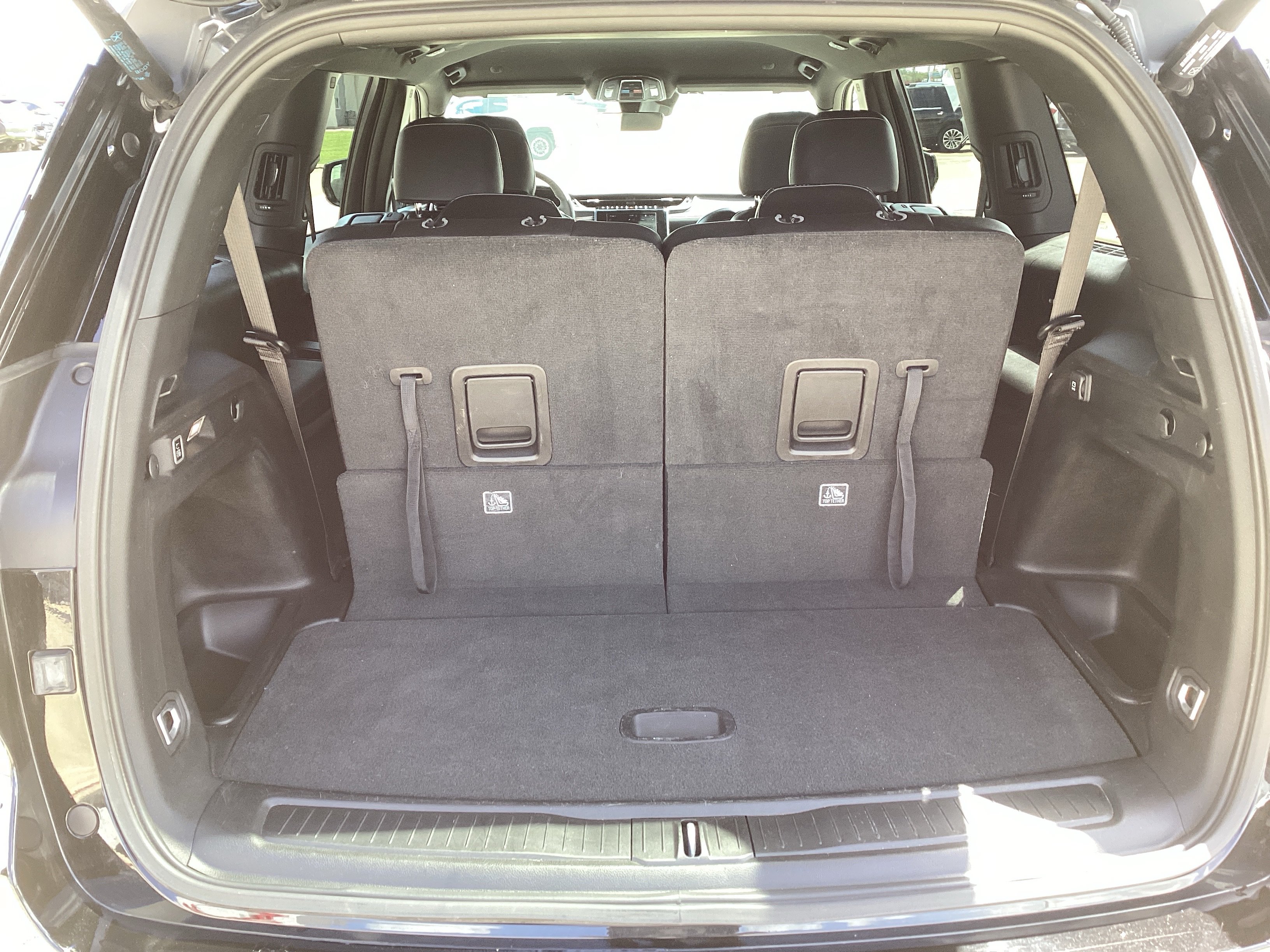 Used 2025 Jeep Grand Cherokee L Laredo RWD image 13