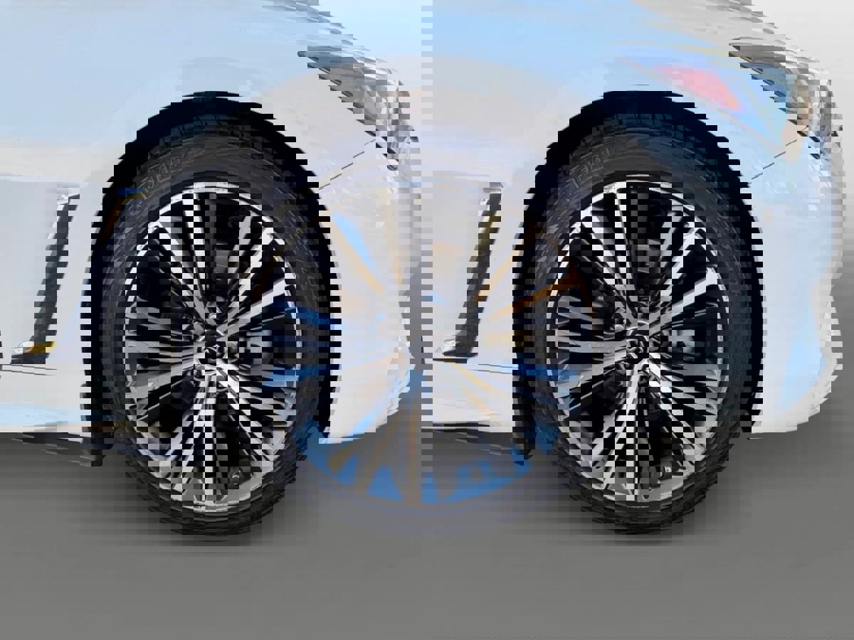 Used 2020 INFINITI Q60 3.0t image 22