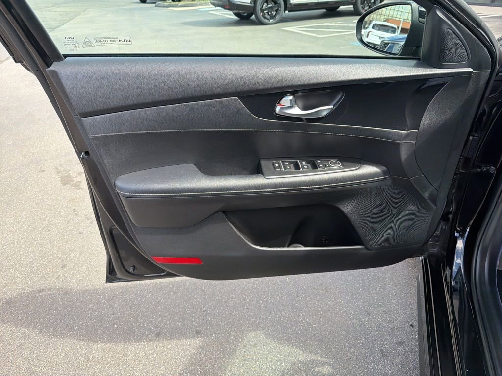 Certified 2023 Kia Forte GT-Line image 25