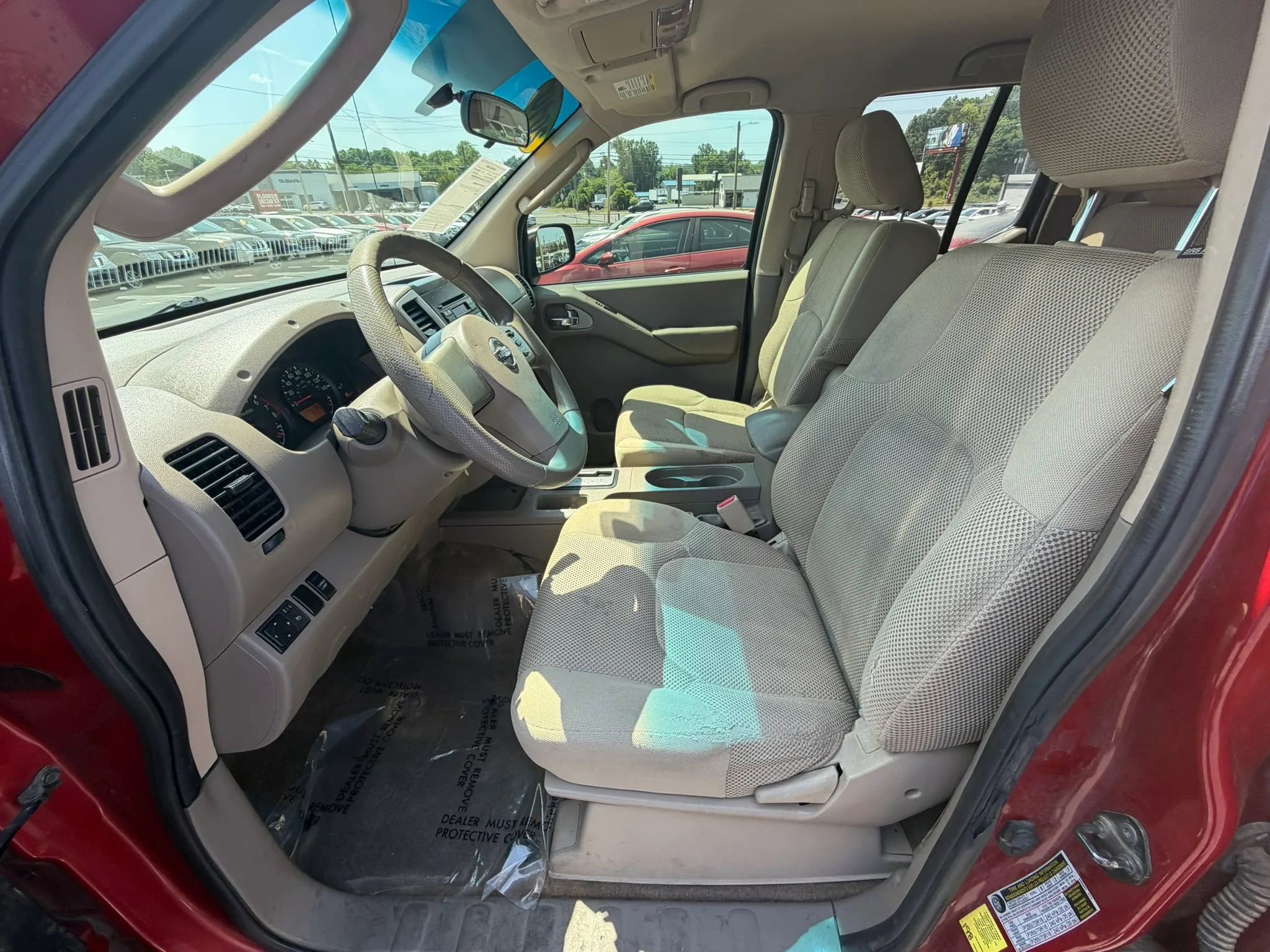Used 2010 Nissan Frontier SE RWD image 10