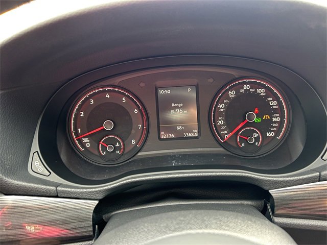 Used 2020 Volkswagen Passat 2.0T R-Line image 26