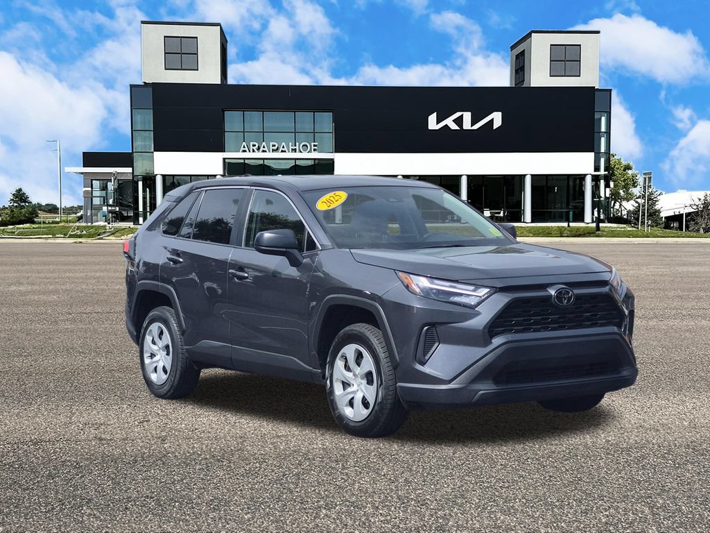 Used 2025 Toyota RAV4 LE AWD/4WD image 2