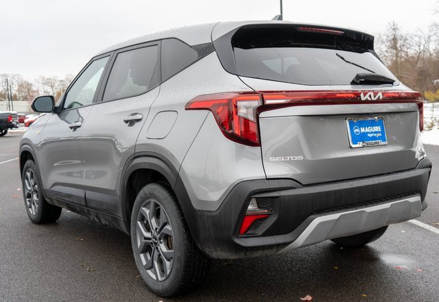 Used 2024 Kia Seltos LX image 8