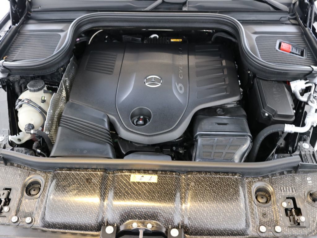 Used 2025 Mercedes-Benz GLS 450 4MATIC image 51