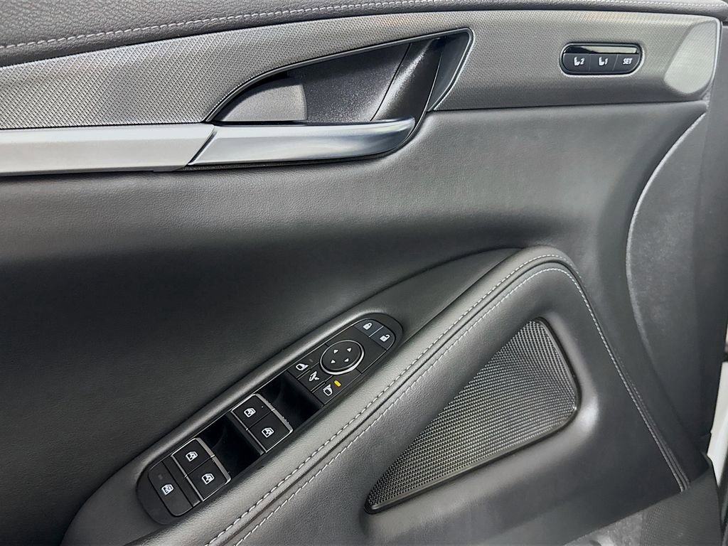 Used 2023 INFINITI QX60 Luxe AWD/4WD image 16