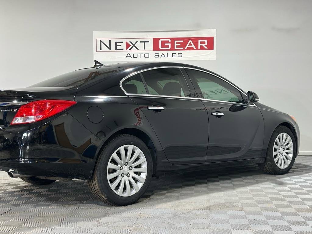 Used 2012 Buick Regal Premium FWD image 11