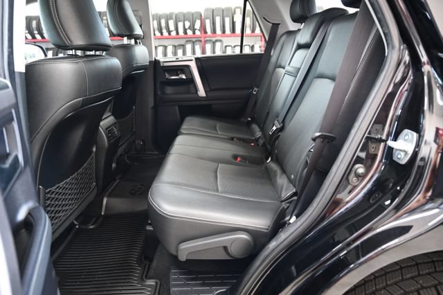 Used 2020 Toyota 4Runner Limited AWD/4WD image 12