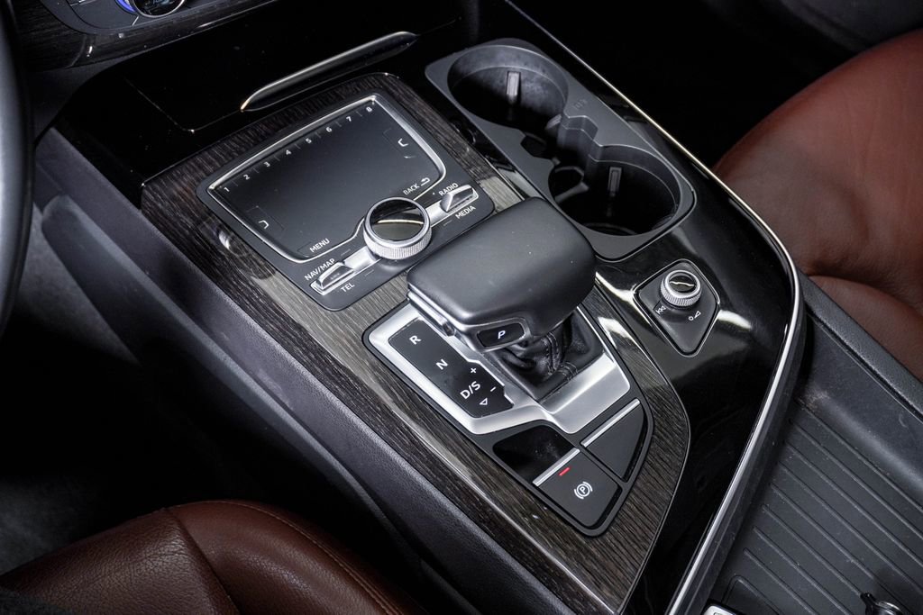 Used 2019 Audi Q7 3.0T Premium Plus w/ Premium Plus Package AWD/4WD image 25