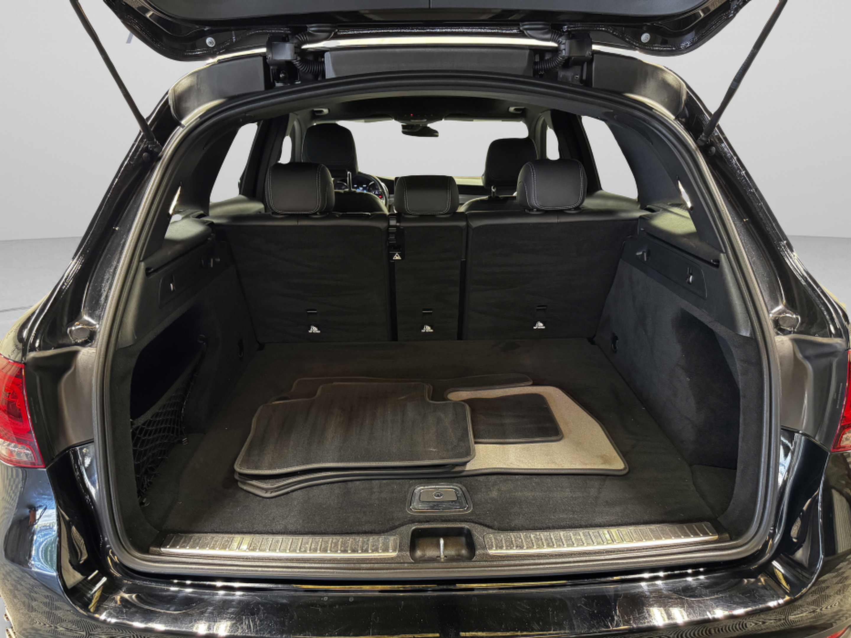 Used 2021 Mercedes-Benz GLC 300 image 38