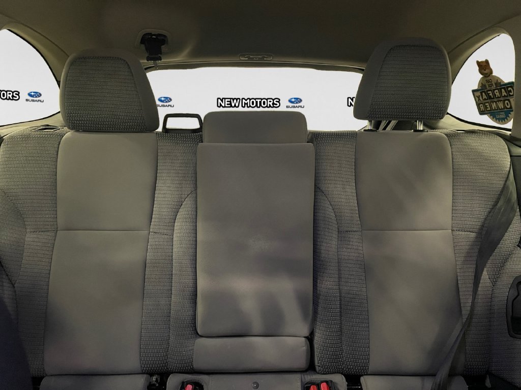 Used 2025 Subaru Outback Premium AWD/4WD image 13