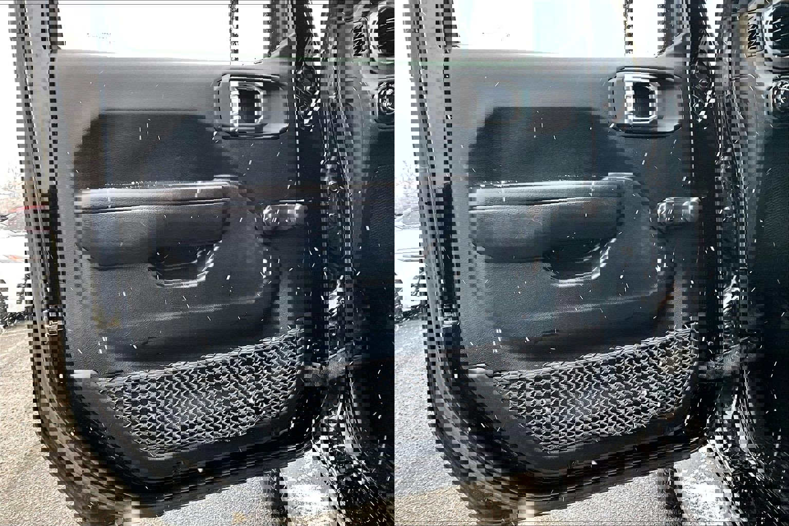 Used 2018 Jeep Wrangler Unlimited Sport image 20