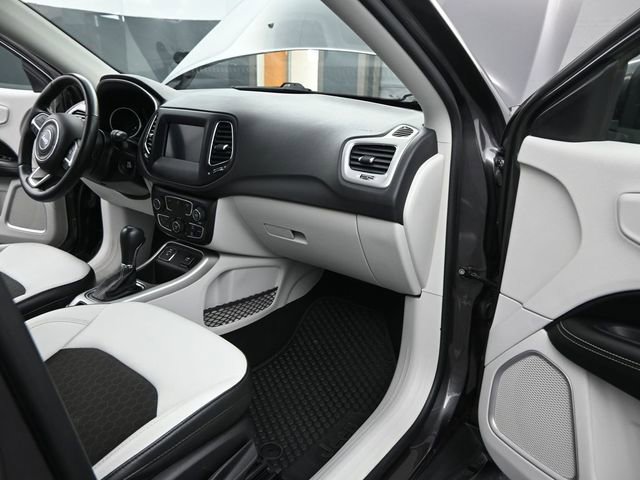 Used 2021 Jeep Compass Latitude w/ Convenience Group image 24