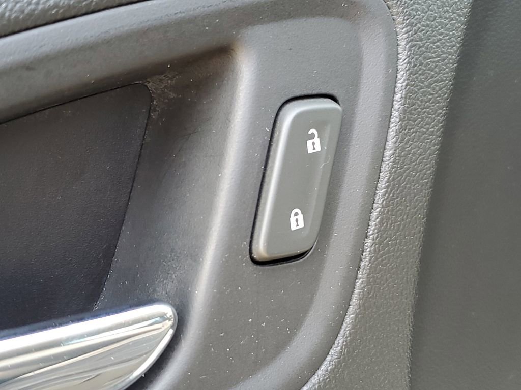 Used 2021 Chevrolet Colorado LT w/ LT Convenience Package image 21