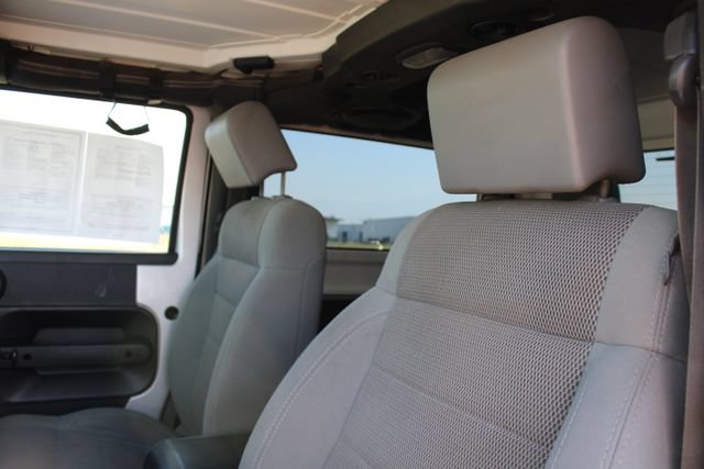 Used 2007 Jeep Wrangler Rubicon w/ Dual Top Group AWD/4WD image 15