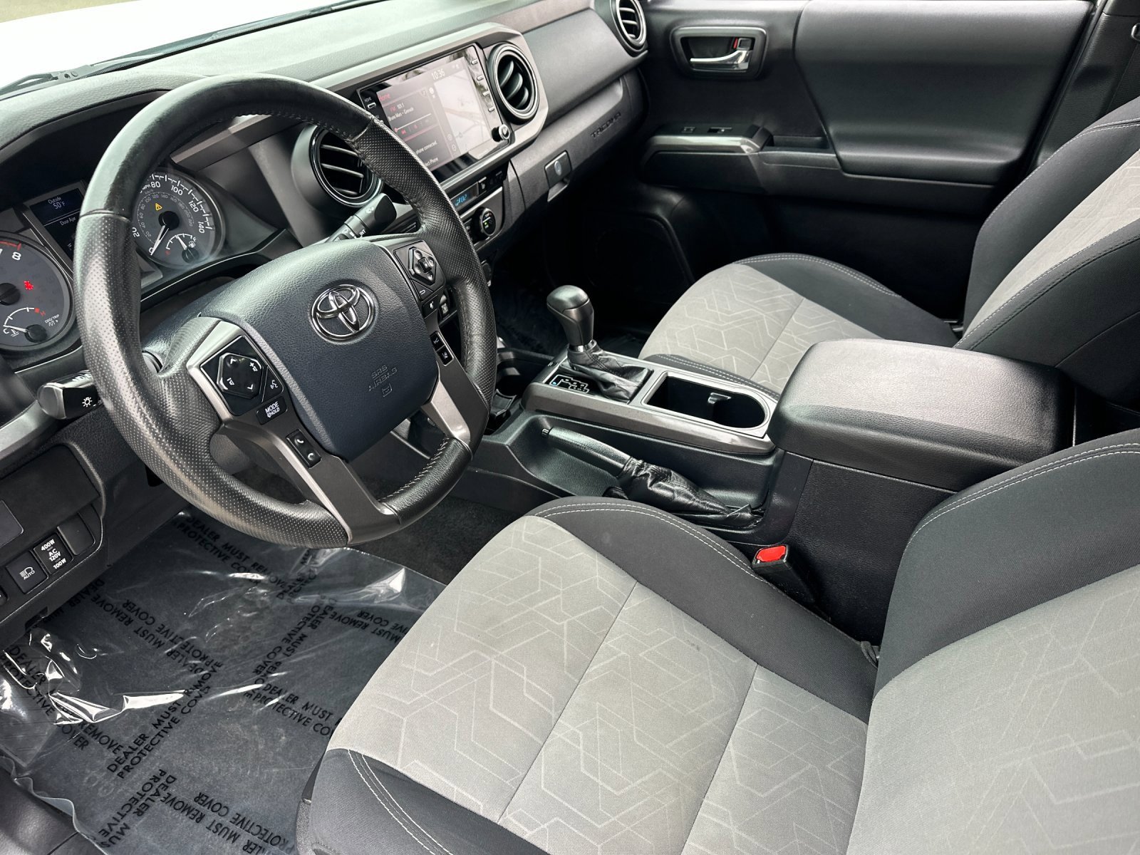 Used 2020 Toyota Tacoma TRD Off-Road image 9