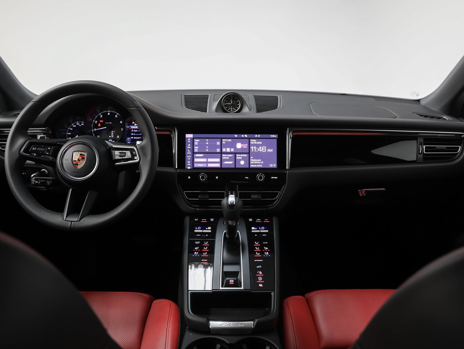New 2026 Porsche Macan AWD/4WD image 28