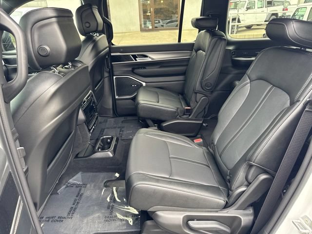 New 2026 Jeep Grand Wagoneer Limited AWD/4WD image 22