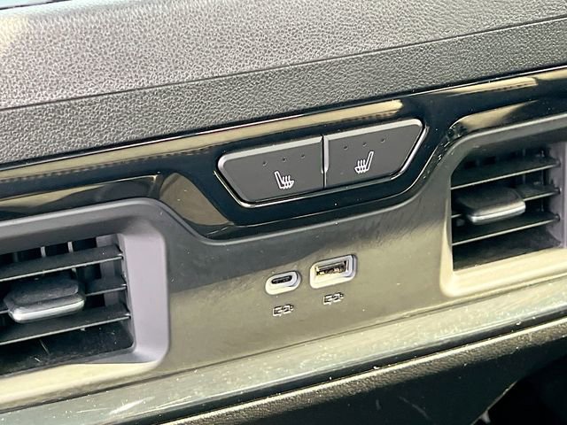 Used 2024 GMC Sierra 2500 AT4 w/ AT4 Premium Plus Package image 27