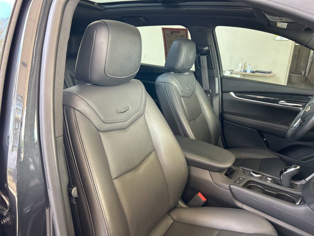 Used 2023 Cadillac XT5 Premium Luxury image 23
