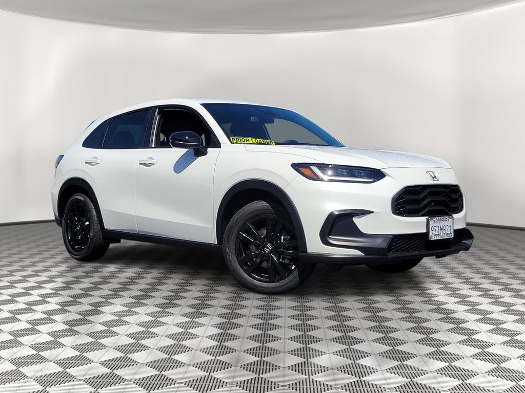 Certified 2027 Honda HR-V Sport image 2