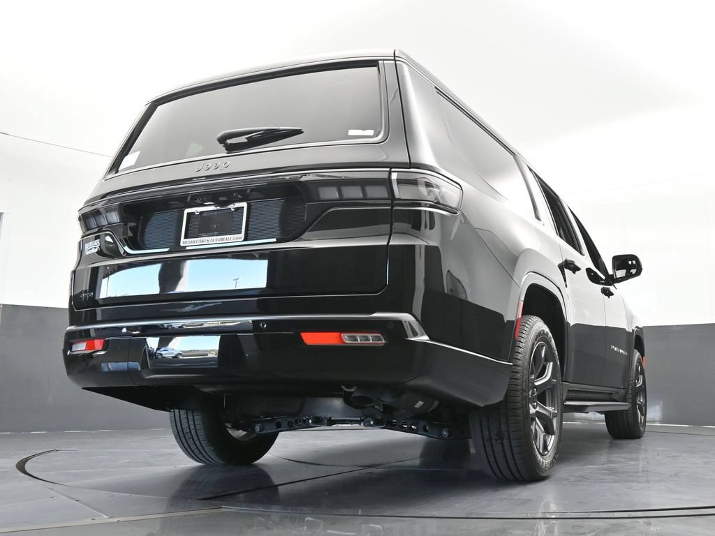 New 2026 Jeep Grand Wagoneer L Limited AWD/4WD image 59