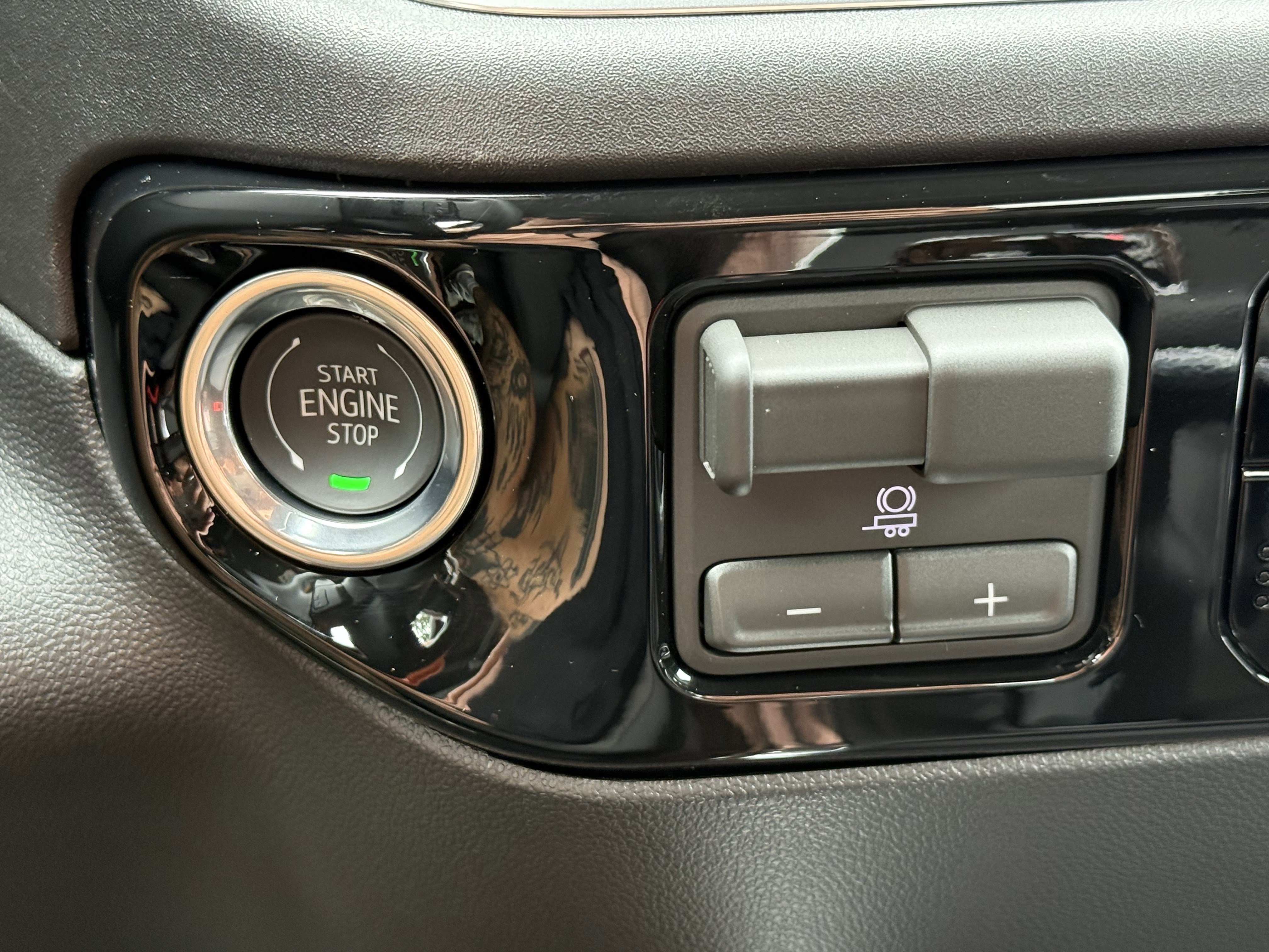 Used 2026 GMC Sierra 1500 Elevation image 24