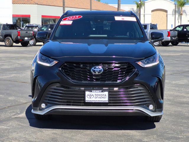 Used 2025 Toyota Highlander XSE image 2
