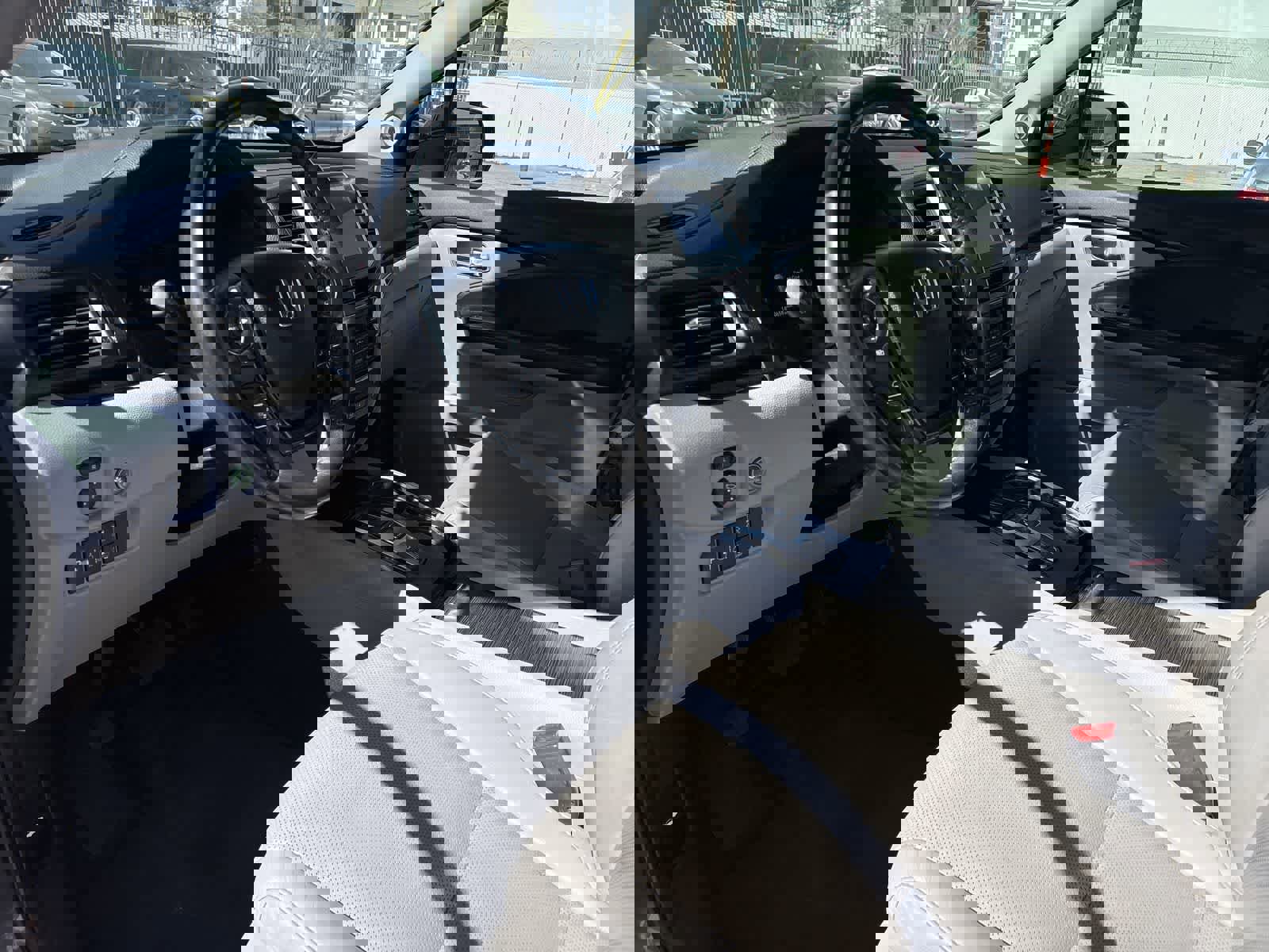 Used 2016 Honda Pilot Elite image 10