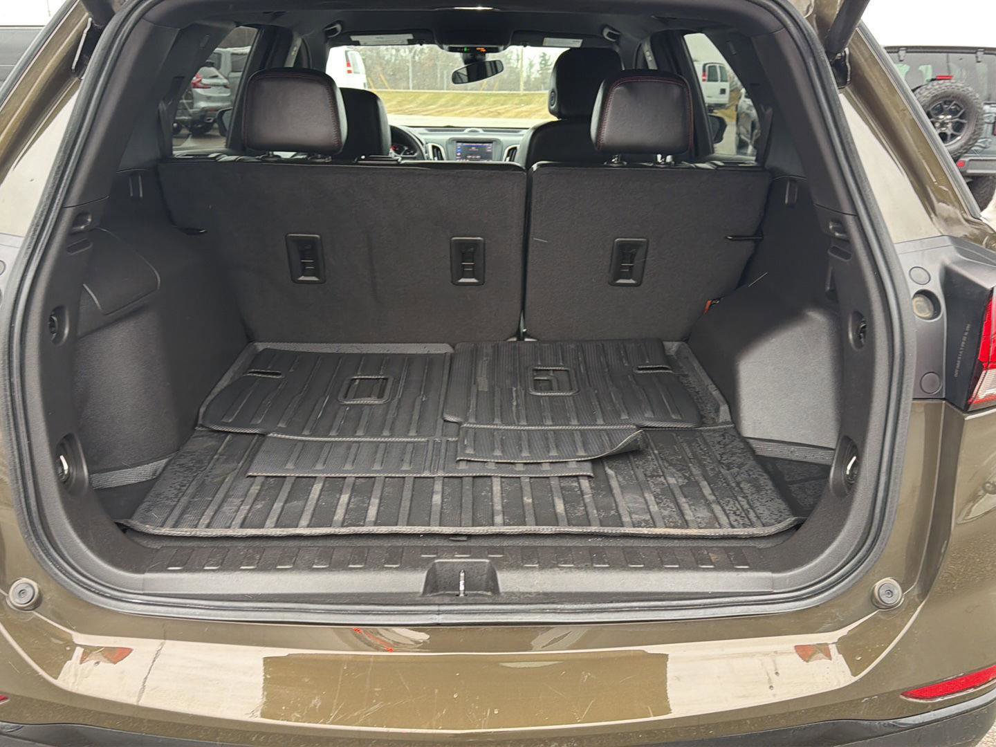 Used 2024 Chevrolet Equinox RS image 11