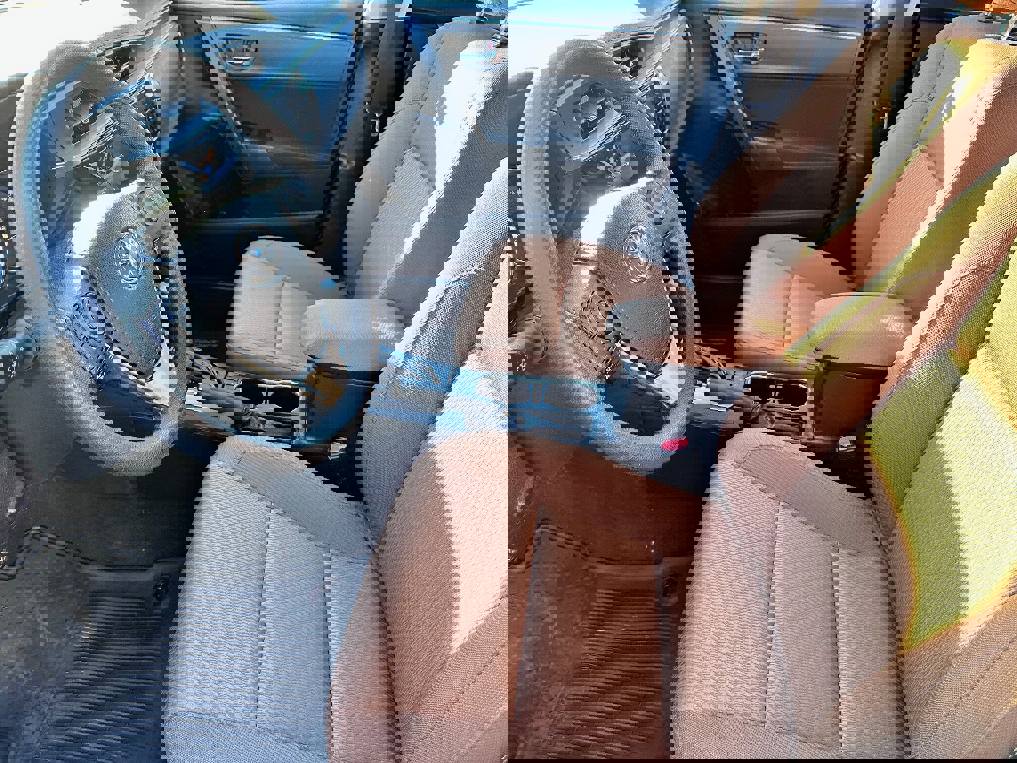 Used 2014 Toyota Corolla LE image 5