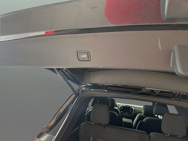 Used 2023 Chevrolet Traverse LT w/ LPO, Floor Liner Package image 23