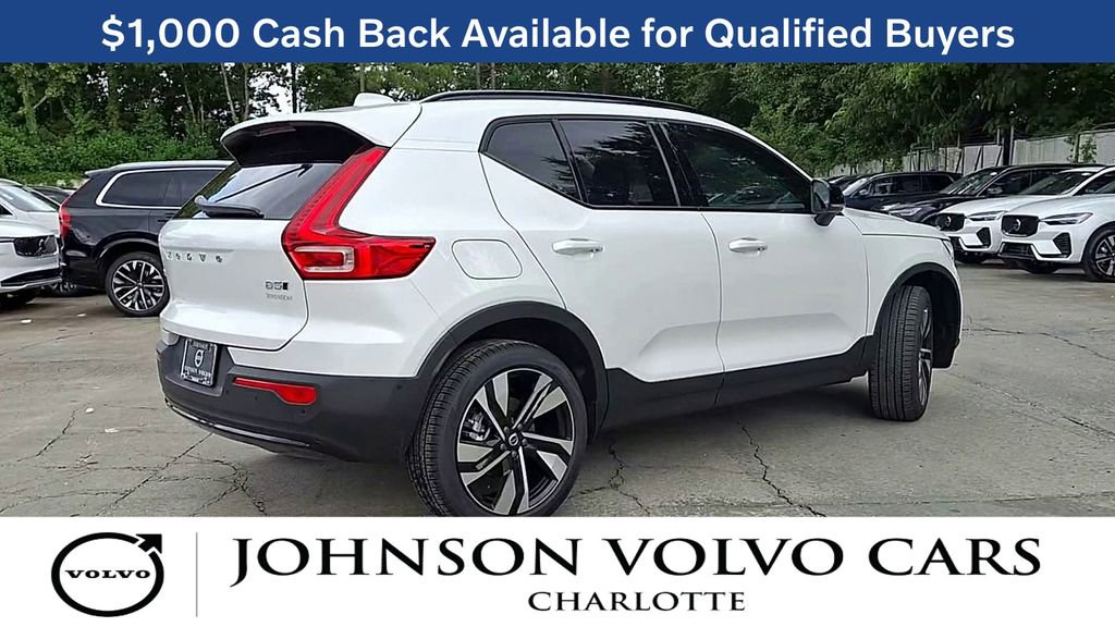 New 2026 Volvo XC40 B5 Ultra w/ Protection Package Premier AWD/4WD image 4