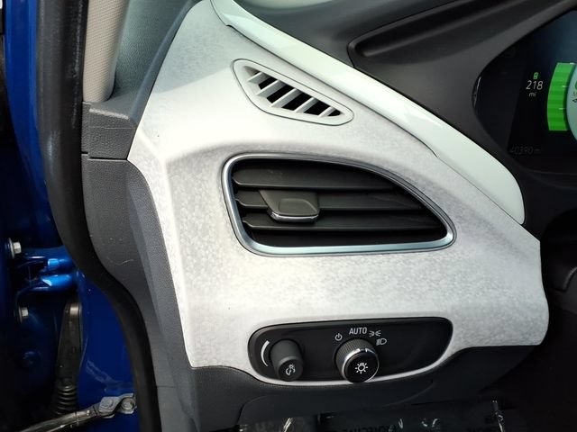 Used 2021 Chevrolet Bolt LT FWD image 26