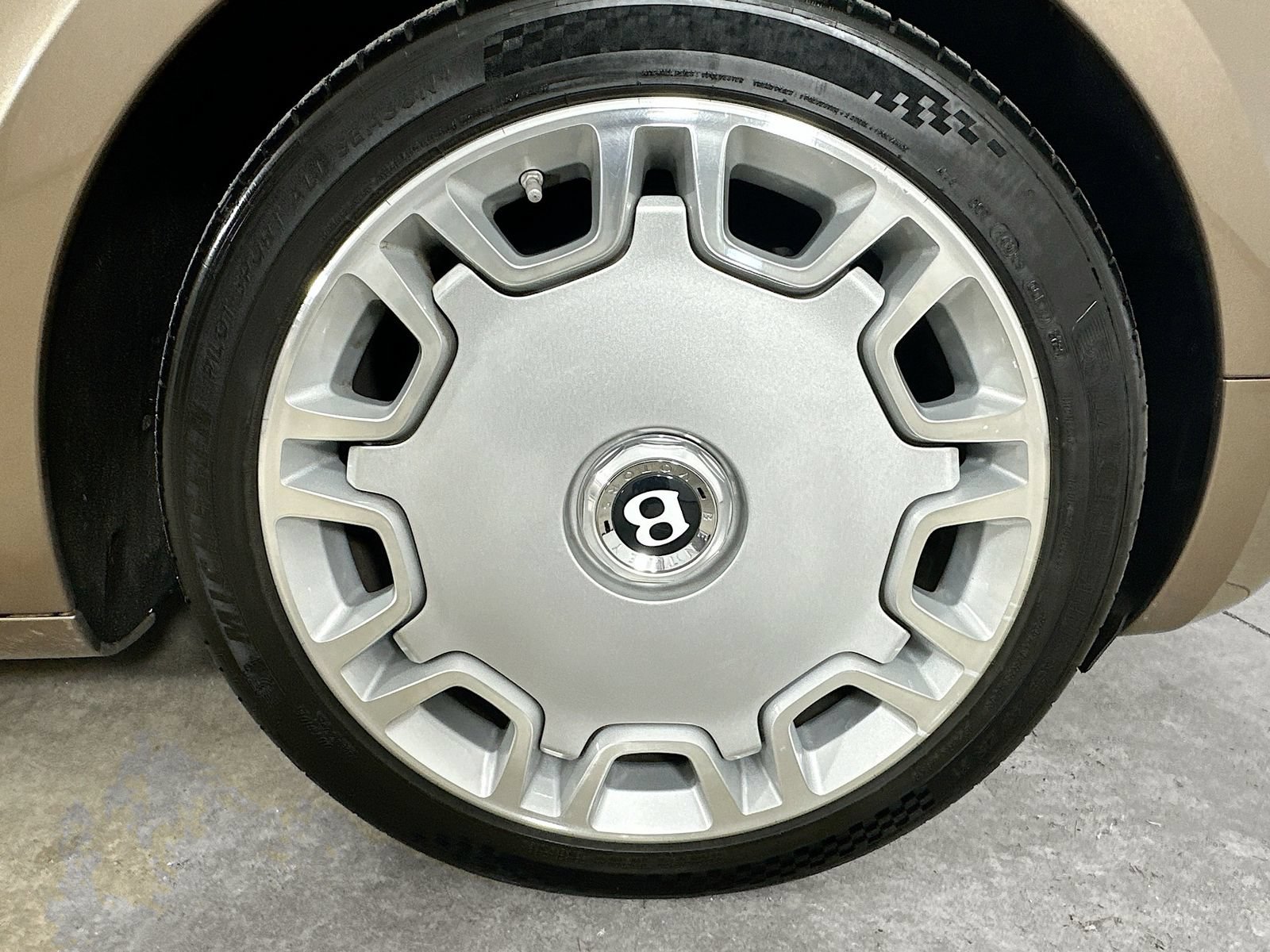 Used 2011 Bentley Mulsanne RWD image 63