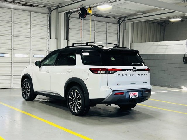 New 2026 Nissan Pathfinder Platinum image 17
