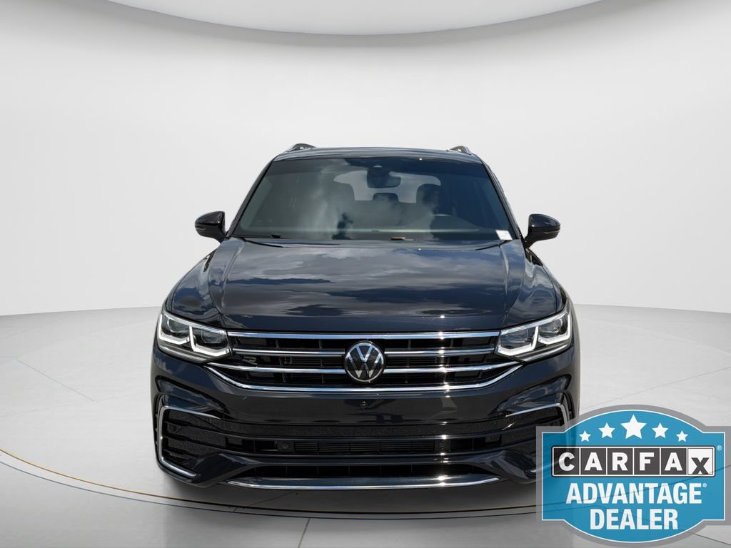 Used 2024 Volkswagen Tiguan SEL R-Line AWD/4WD image 2