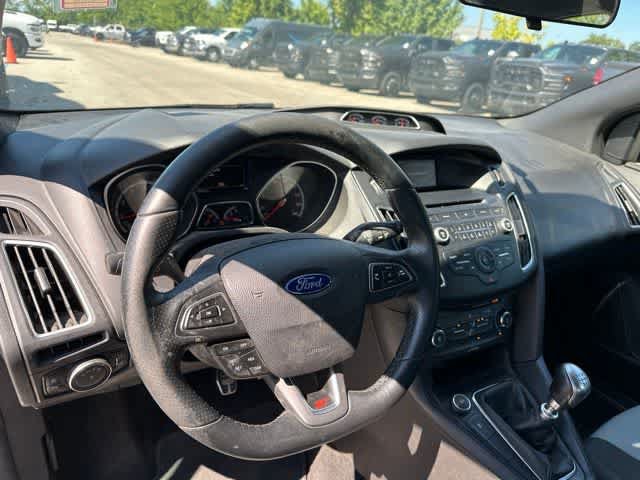 Used 2016 Ford Focus ST FWD image 7