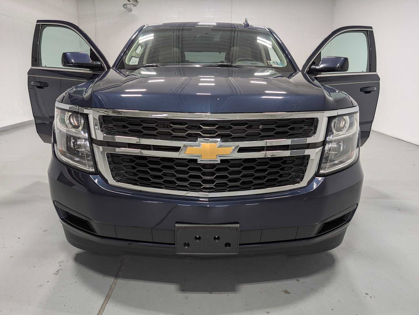 Used 2019 Chevrolet Tahoe LT AWD/4WD image 17