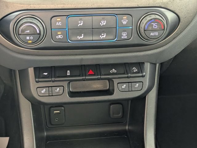 Used 2018 Chevrolet Colorado Z71 AWD/4WD image 21