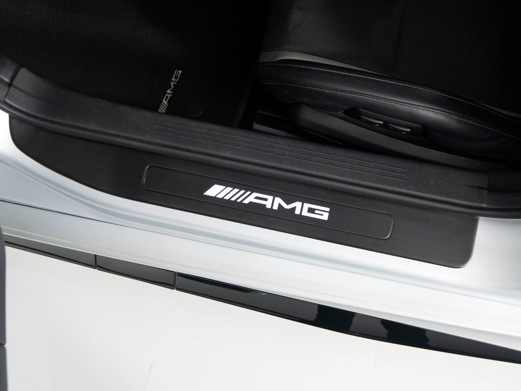 Used 2018 Mercedes-Benz AMG GT R image 13