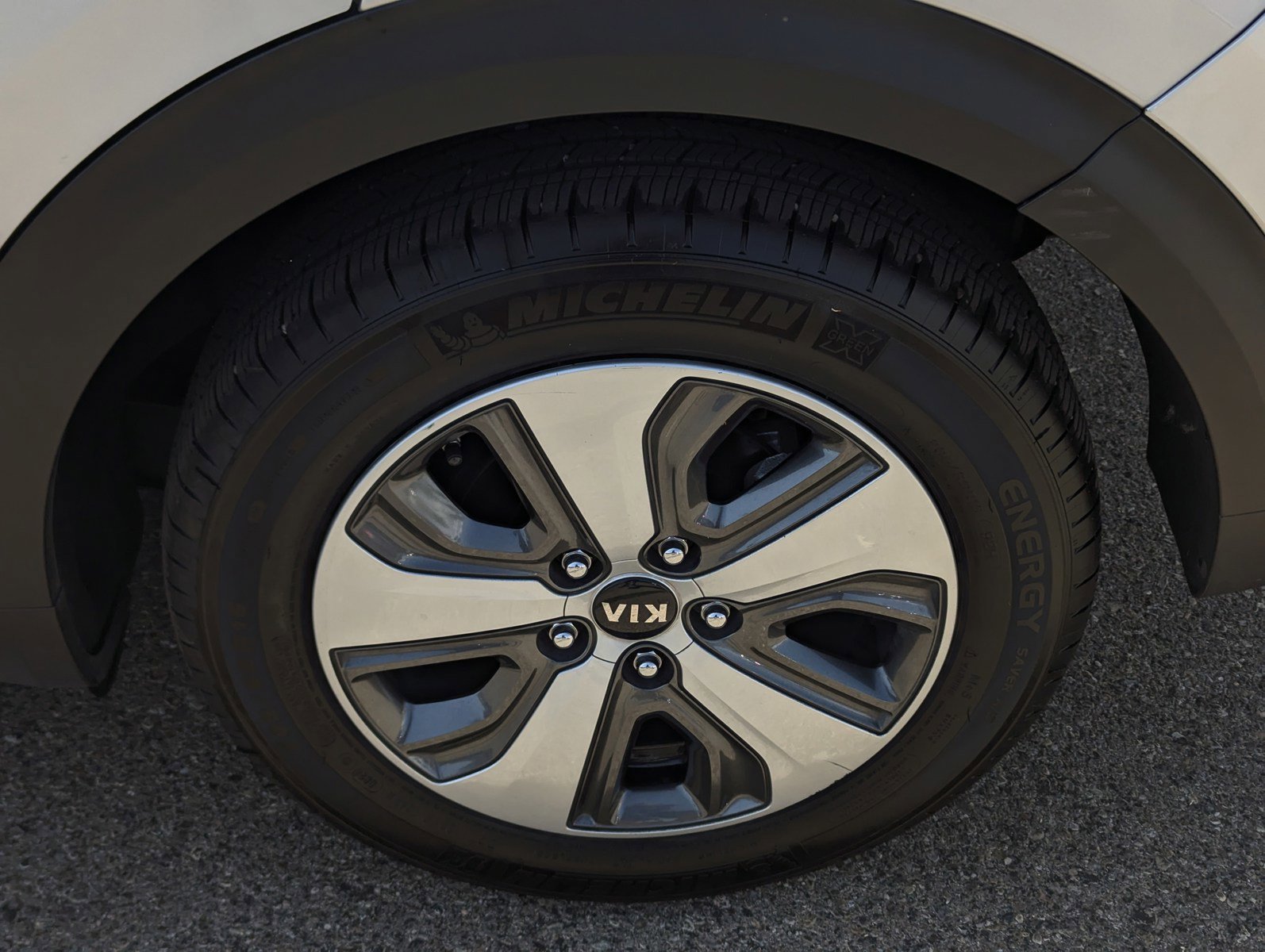 Used 2019 Kia Niro LX FWD image 7